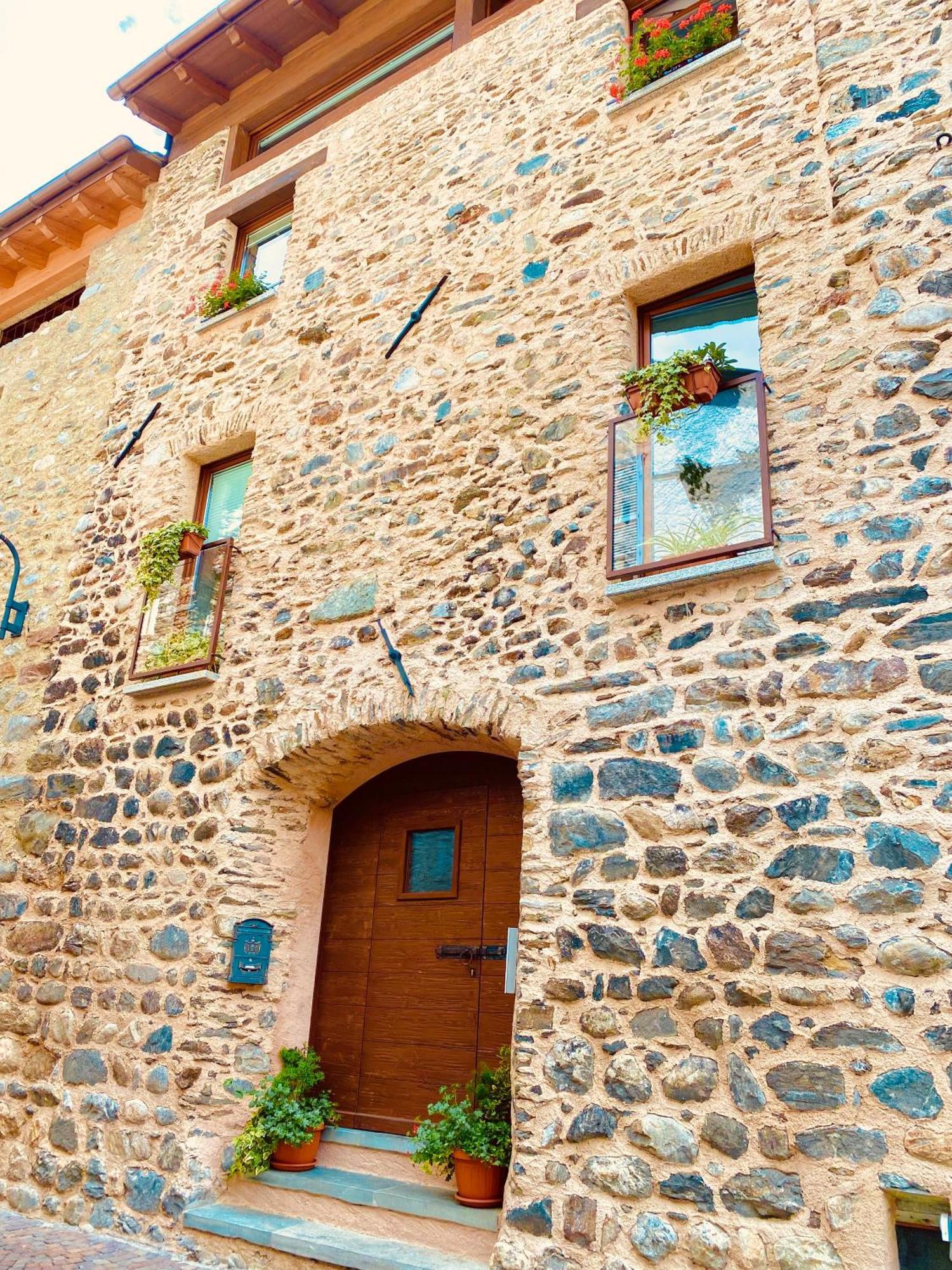 Old Town Apartments Тирано Екстериор снимка