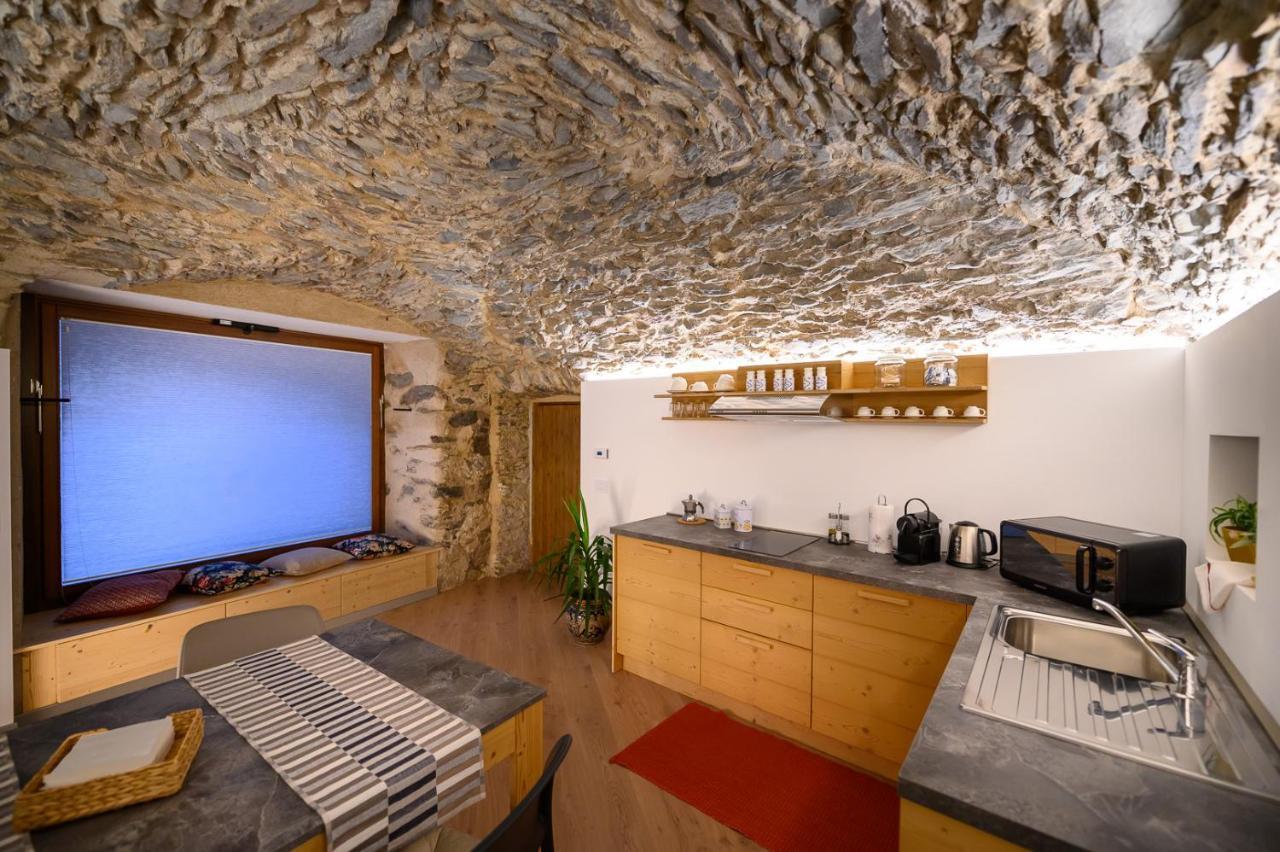 Old Town Apartments Тирано Екстериор снимка